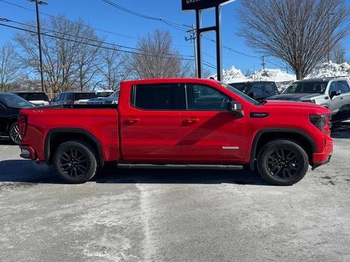 2025 GMC Sierra 1500 Elevation