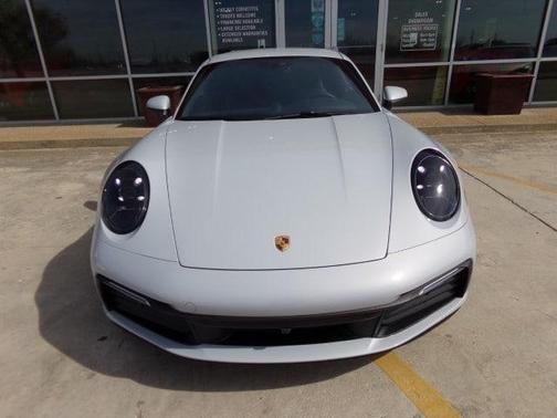 2024 Porsche 911 Carrera