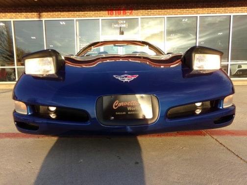 2004 Chevrolet Corvette Base