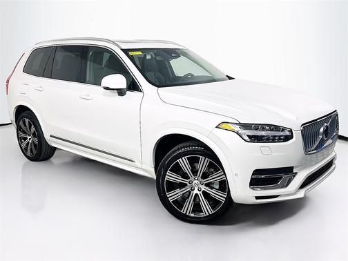 2025 Volvo XC90 Plug-In Hybrid T8 Plus