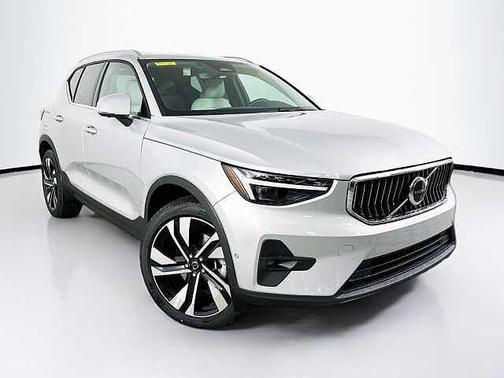 Silver Dawn 2025 Volvo XC40 Ultra