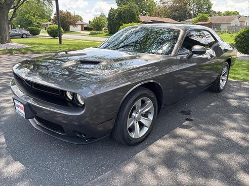 2017 Dodge Challenger SXT