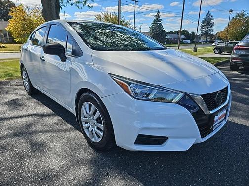 2020 Nissan Versa 1.6 S