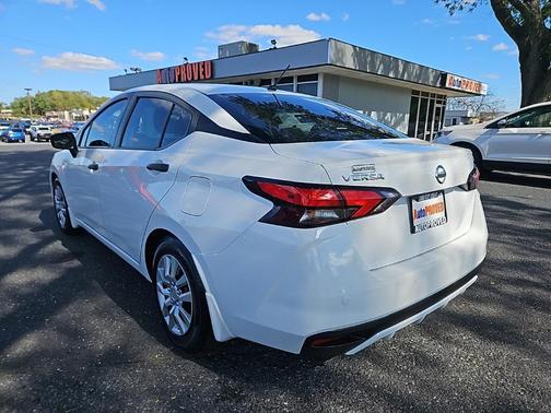 2020 Nissan Versa 1.6 S