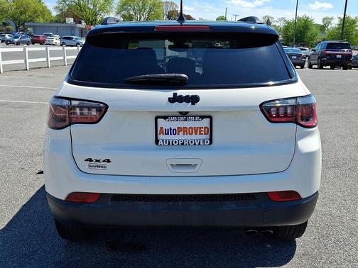 White Clearcoat 2019 Jeep Compass Latitude