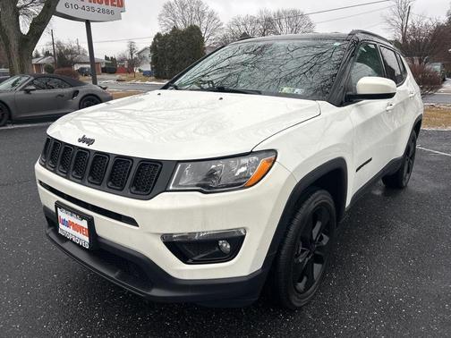 White Clearcoat 2019 Jeep Compass Latitude