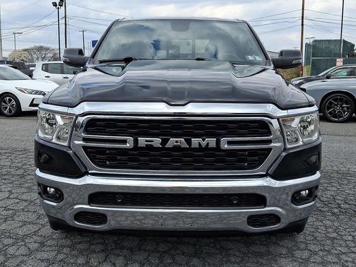Diamond Black Crystal Pearlcoat 2023 RAM 1500 Big Horn/Lone Star