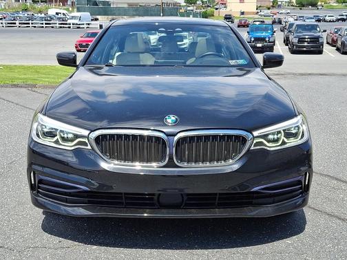 Black Sapphire Metallic 2019 BMW 530 xDrive