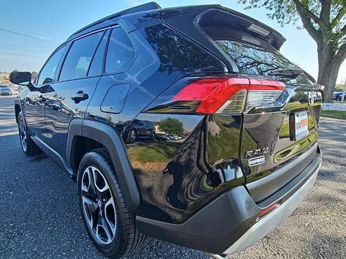 2019 Toyota RAV4 Adventure