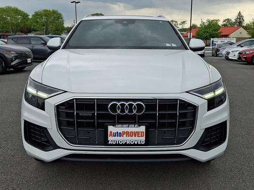 Carrara White 2019 Audi Q8 3.0T Premium