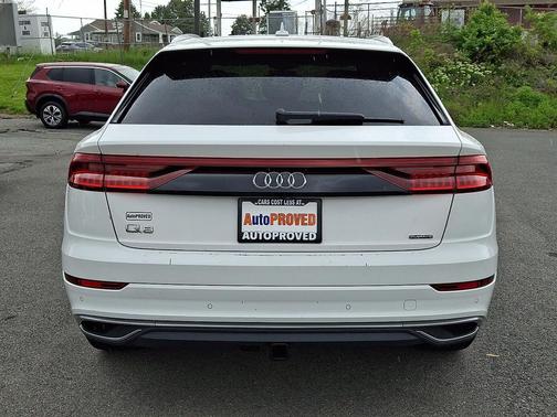 Carrara White 2019 Audi Q8 3.0T Premium
