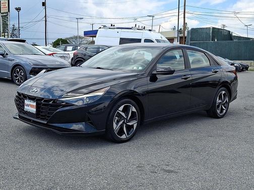 Onyx Black 2023 Hyundai ELANTRA SEL