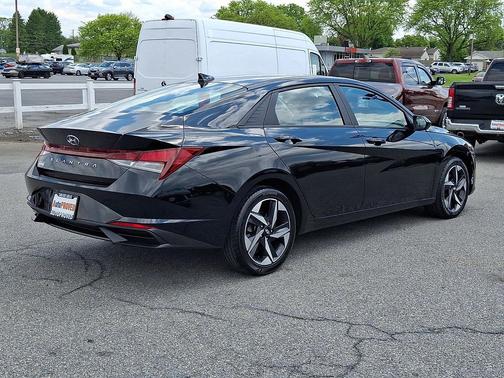 Onyx Black 2023 Hyundai ELANTRA SEL