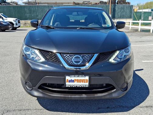 Magnetic Black 2018 Nissan Rogue Sport S