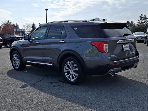 Carbonized Gray Metallic 2021 Ford Explorer Limited