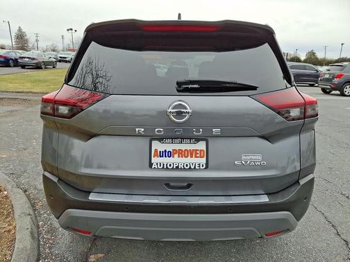 2021 Nissan Rogue SV