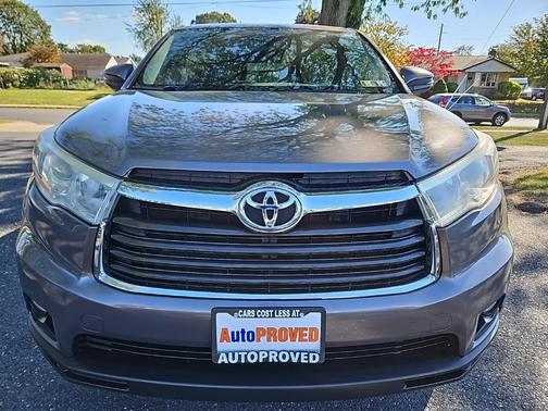2014 Toyota Highlander LE