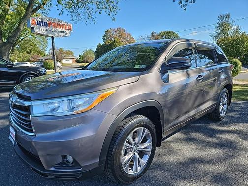 2014 Toyota Highlander LE