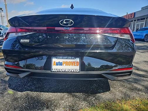 2021 Hyundai ELANTRA SEL