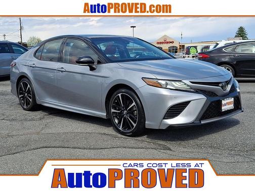 Midnight Black Metallic 2018 Toyota Camry XSE
