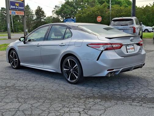Midnight Black Metallic 2018 Toyota Camry XSE