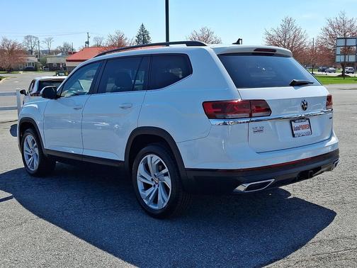 2022 Volkswagen Atlas 3.6L SE w/Technology