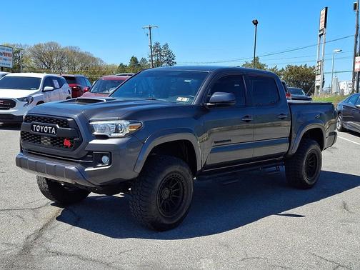 2018 Toyota Tacoma TRD Sport