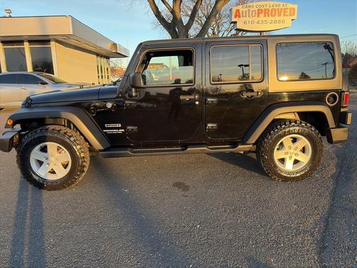 2017 Jeep Wrangler Unlimited Sport