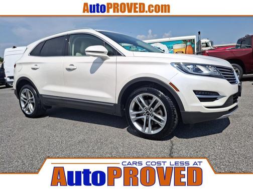 White Platinum Clearcoat Metallic 2017 Lincoln MKC Reserve