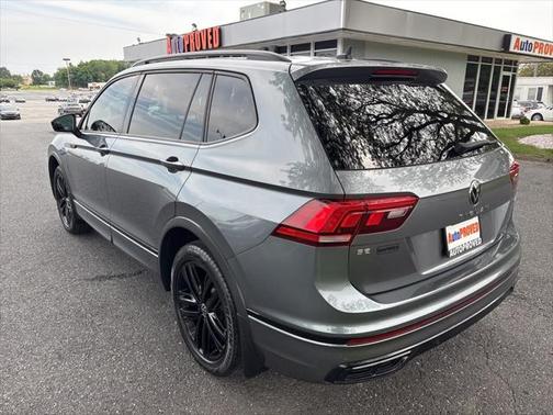 2022 Volkswagen Tiguan 2.0T SE R-Line Black 4MOTION