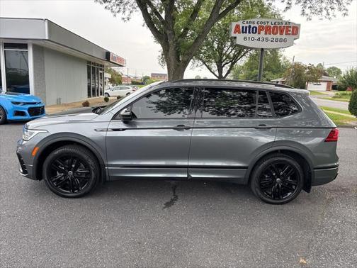 2022 Volkswagen Tiguan 2.0T SE R-Line Black 4MOTION