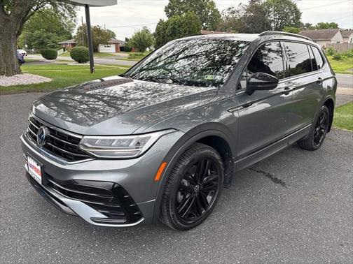 2022 Volkswagen Tiguan 2.0T SE R-Line Black 4MOTION