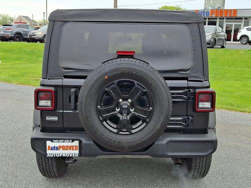 Black Clearcoat 2021 Jeep Wrangler Sport S