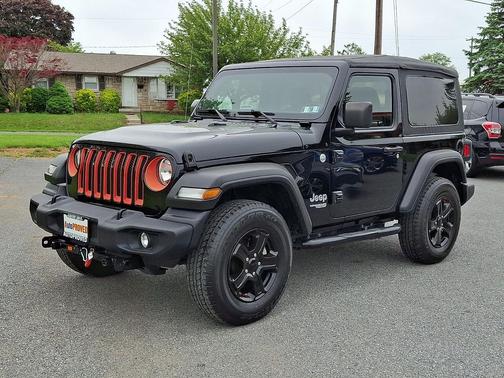 Black Clearcoat 2021 Jeep Wrangler Sport S
