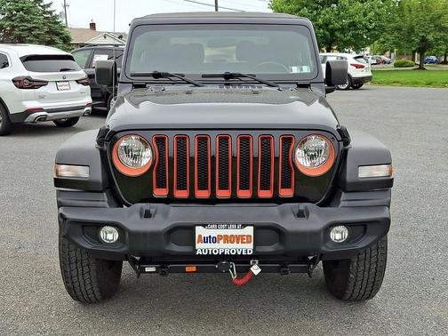 Black Clearcoat 2021 Jeep Wrangler Sport S