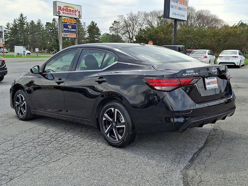Super Black 2024 Nissan Sentra SV