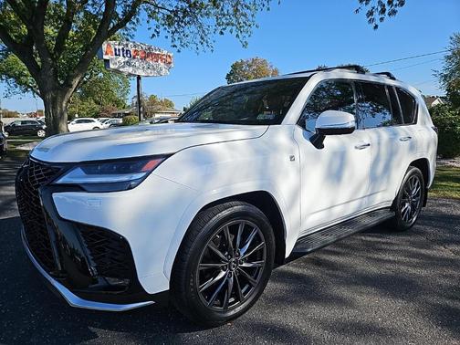 2022 Lexus LX 600 Base