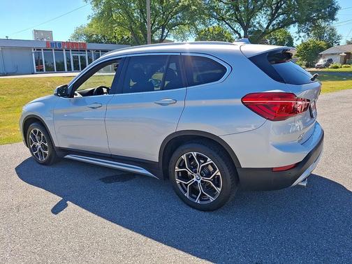 Glacier Silver Metallic 2021 BMW X1 xDrive28i
