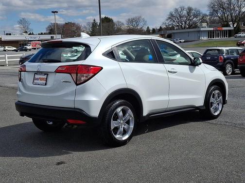 2017 Honda HR-V LX