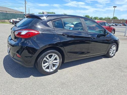 Black 2019 Chevrolet Cruze LS