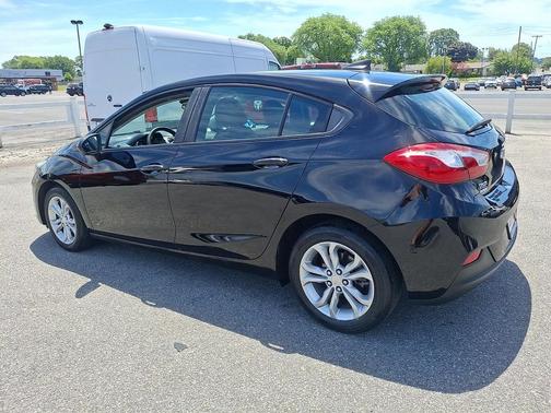 Black 2019 Chevrolet Cruze LS