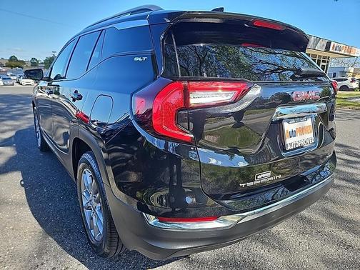 2022 GMC Terrain SLT