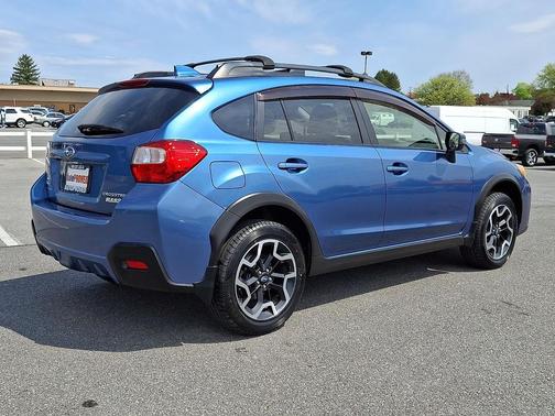 Quartz Blue 2017 Subaru Crosstrek 2.0i Limited