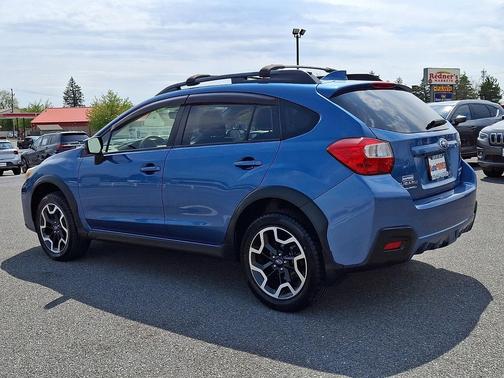 Quartz Blue 2017 Subaru Crosstrek 2.0i Limited
