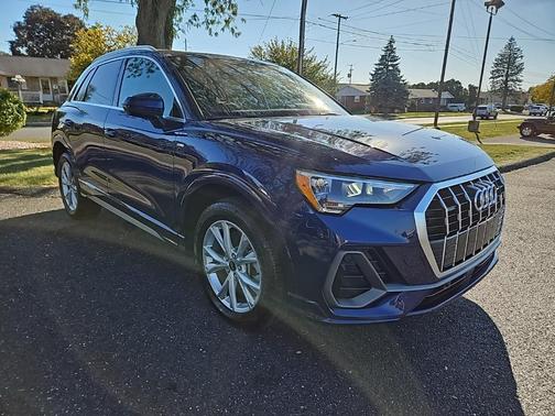 2021 Audi Q3 45 S line Premium