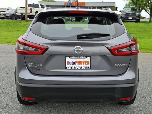 Gun Metallic 2020 Nissan Rogue Sport SV