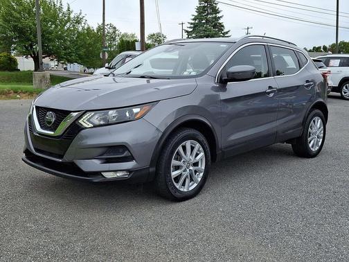 Gun Metallic 2020 Nissan Rogue Sport SV