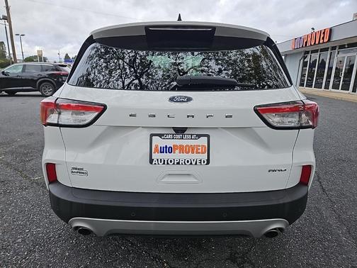 2021 Ford Escape SE