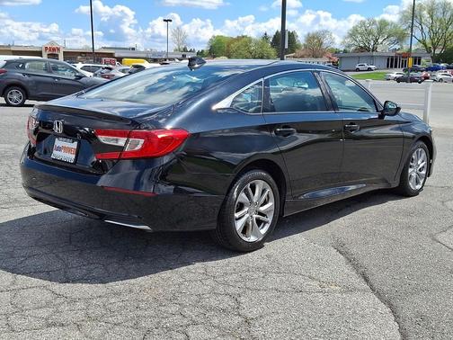 Crystal Black Pearl 2018 Honda Accord LX