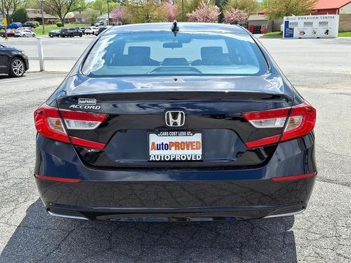 Crystal Black Pearl 2018 Honda Accord LX
